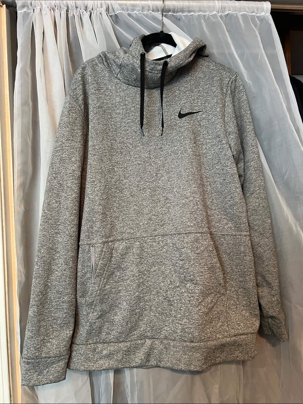 Nike Men’s Heather Gray Crewneck Pullover Sweatshirt- L